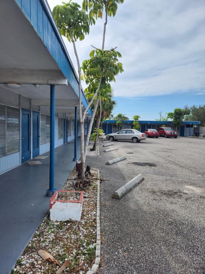 Econo Inn Clearwater Exterior photo